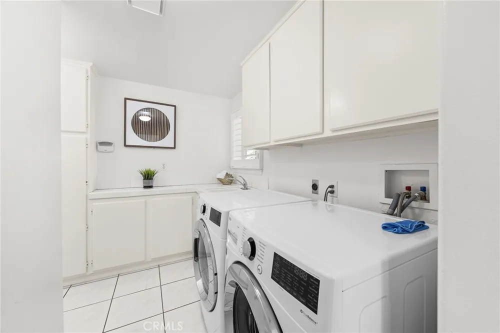 2302 Ridgeview Avenue Rowland Heights, CA 91748