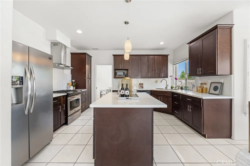 2302 Ridgeview Avenue Rowland Heights, CA 91748