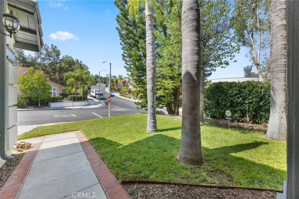 2302 Ridgeview Avenue Rowland Heights, CA 91748