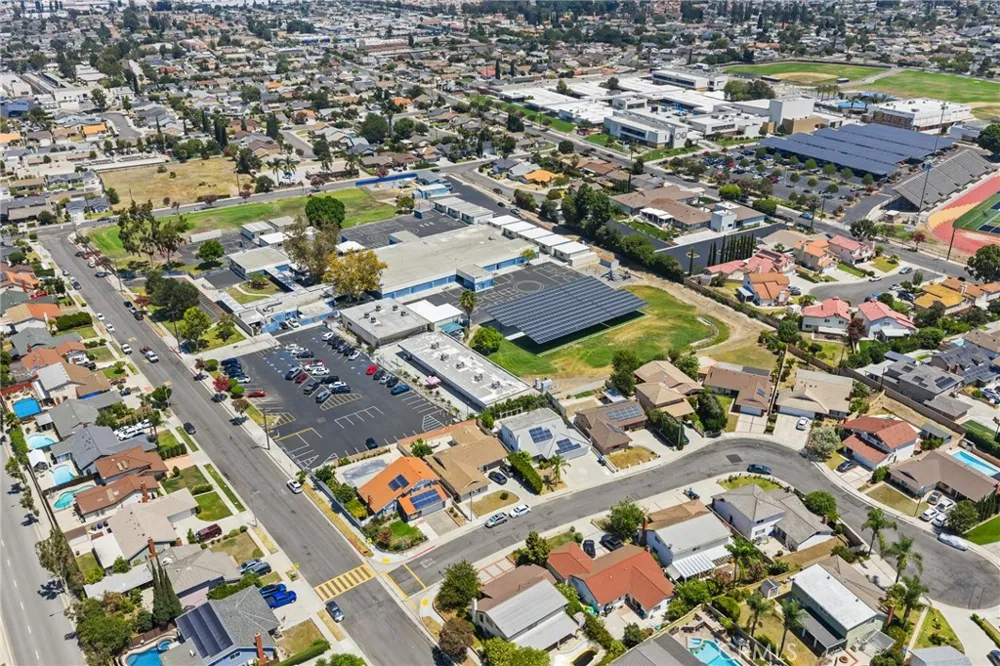 2302 Ridgeview Avenue Rowland Heights, CA 91748