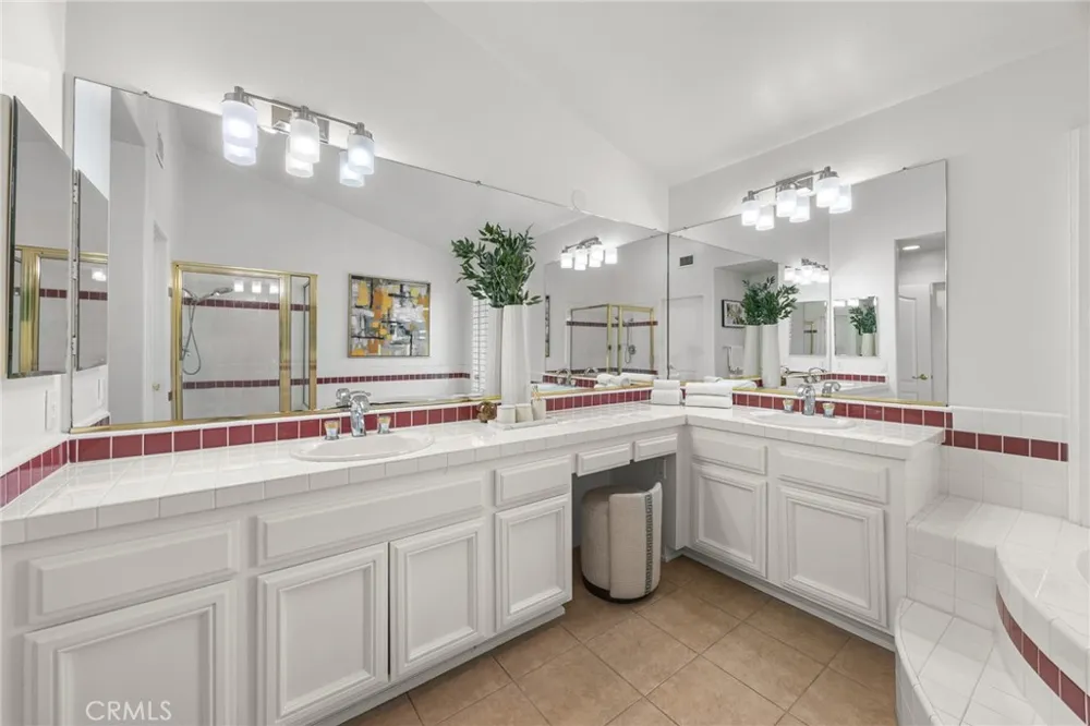 2302 Ridgeview Avenue Rowland Heights, CA 91748