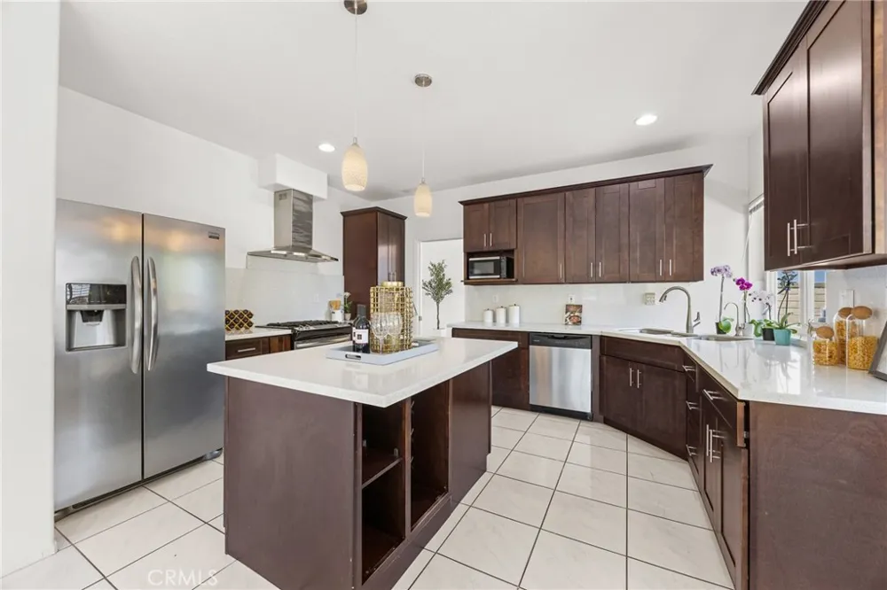 2302 Ridgeview Avenue Rowland Heights, CA 91748