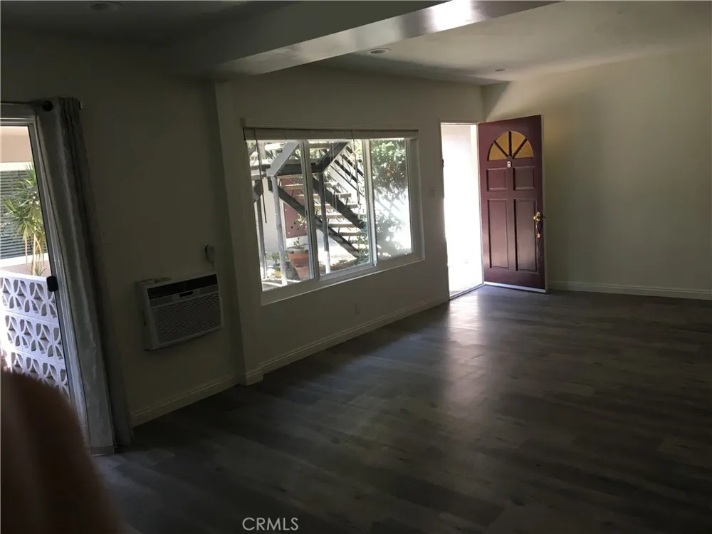 325 Howard #1 Glendale, CA 91206