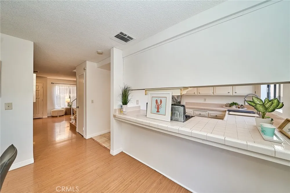 1417 S Marguerita Avenue #10 Alhambra, CA 91803