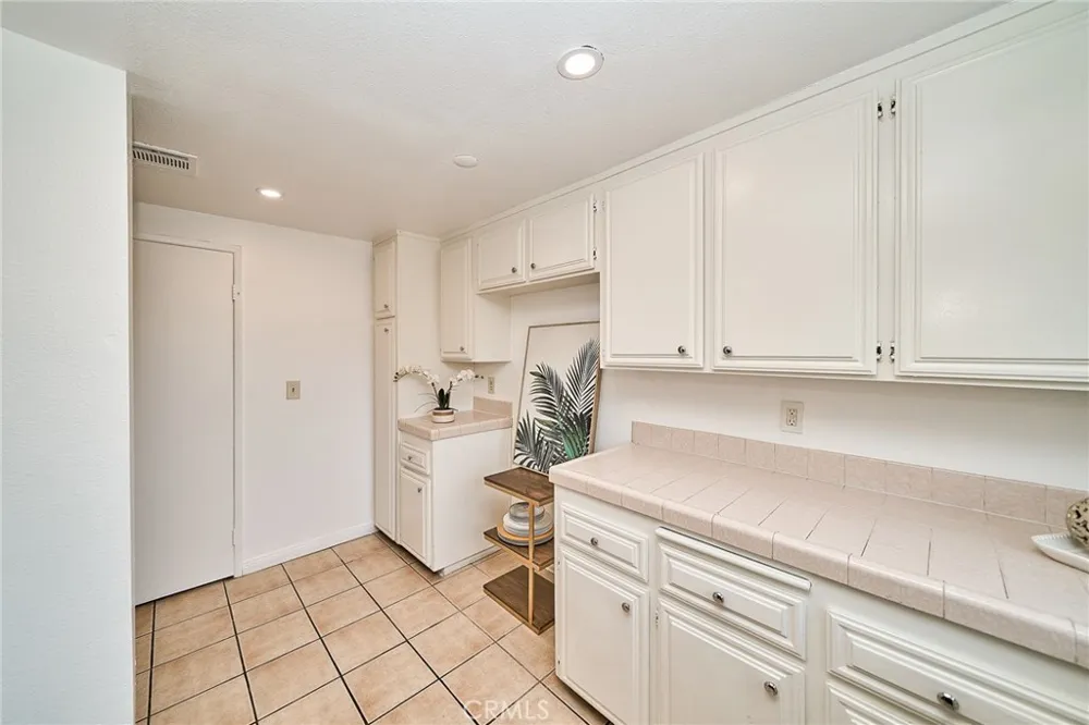 1417 S Marguerita Avenue #10 Alhambra, CA 91803