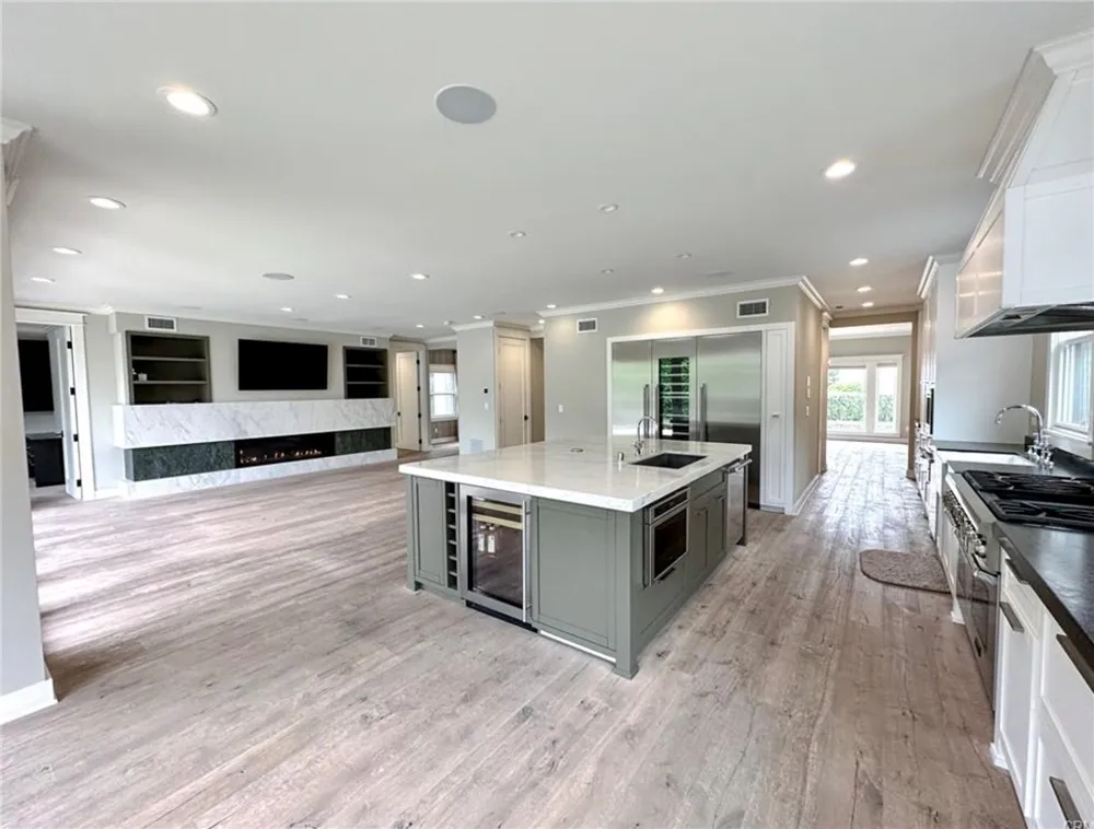 1616 Ogden Los Angeles, CA 90046