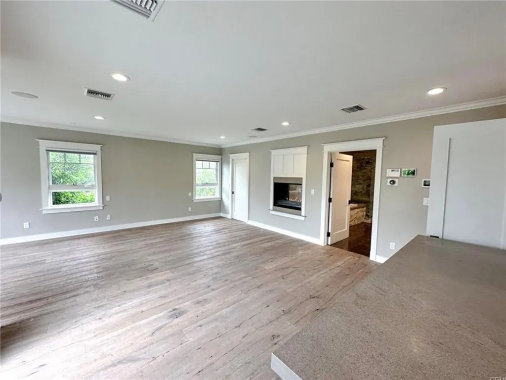 1616 Ogden Los Angeles, CA 90046