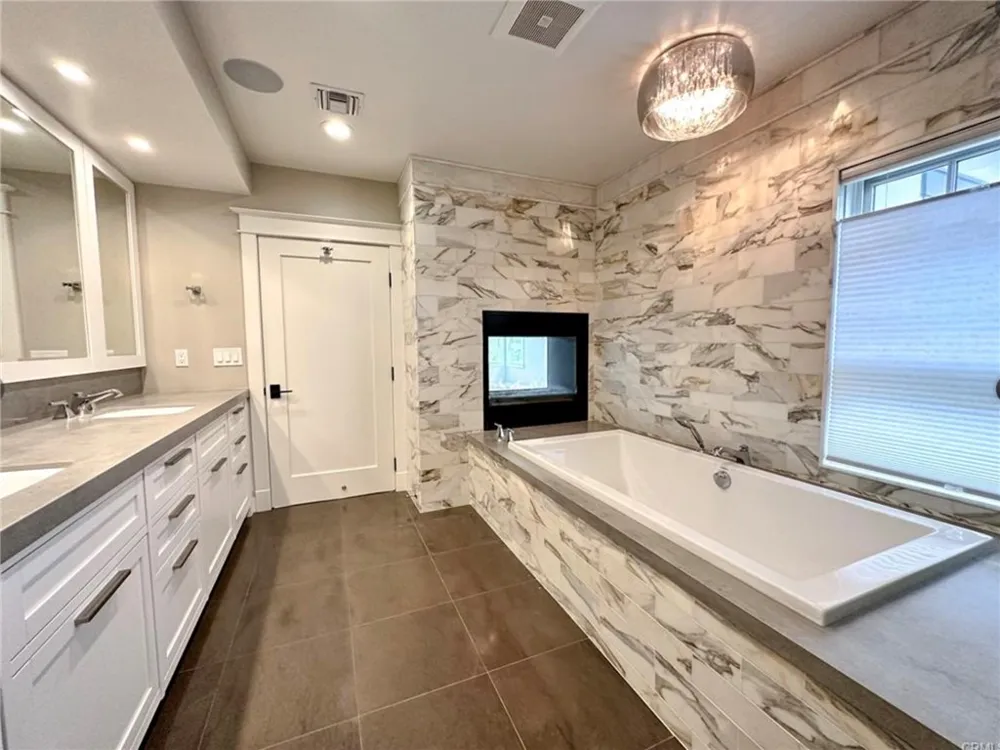 1616 Ogden Los Angeles, CA 90046