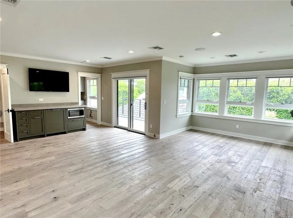 1616 Ogden Los Angeles, CA 90046