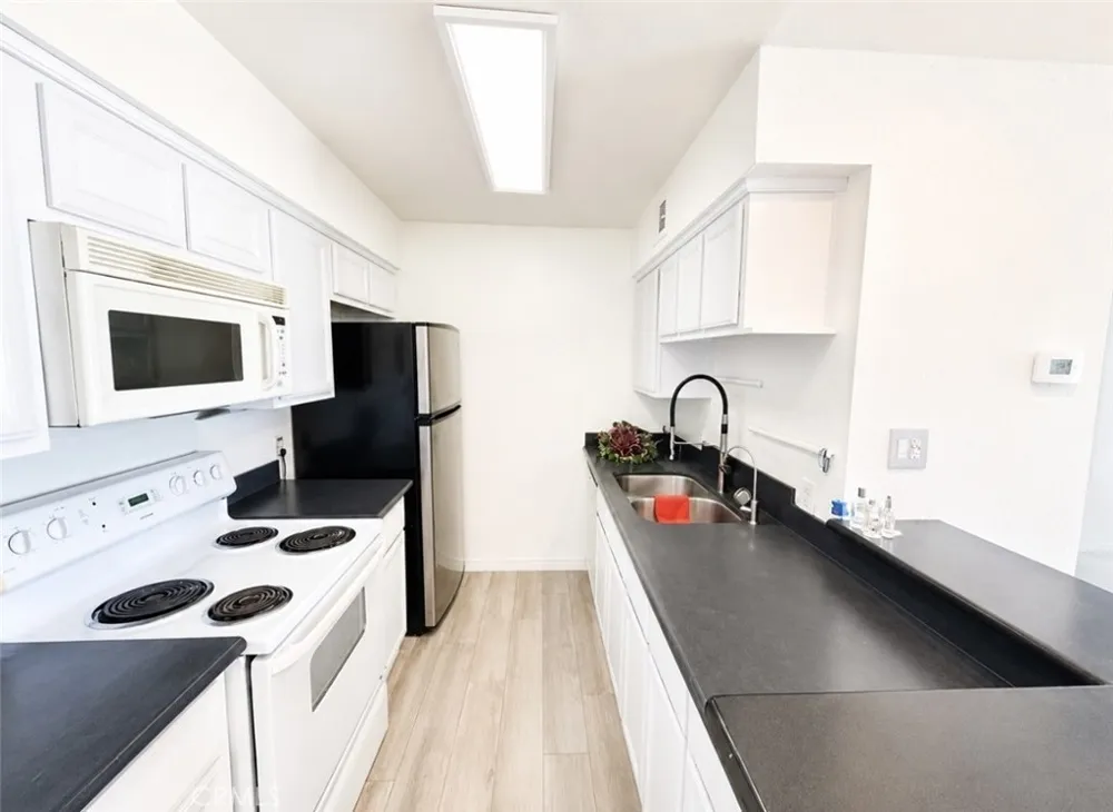 1140 E Ocean Boulevard #136 Long Beach, CA 90802
