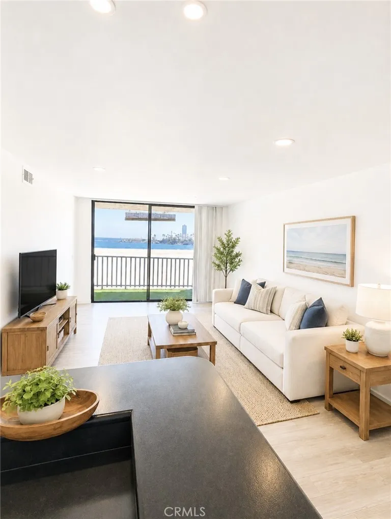 1140 E Ocean Boulevard #136 Long Beach, CA 90802