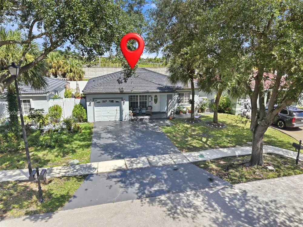 9011 NW 193rd Ter Hialeah, FL 33018
