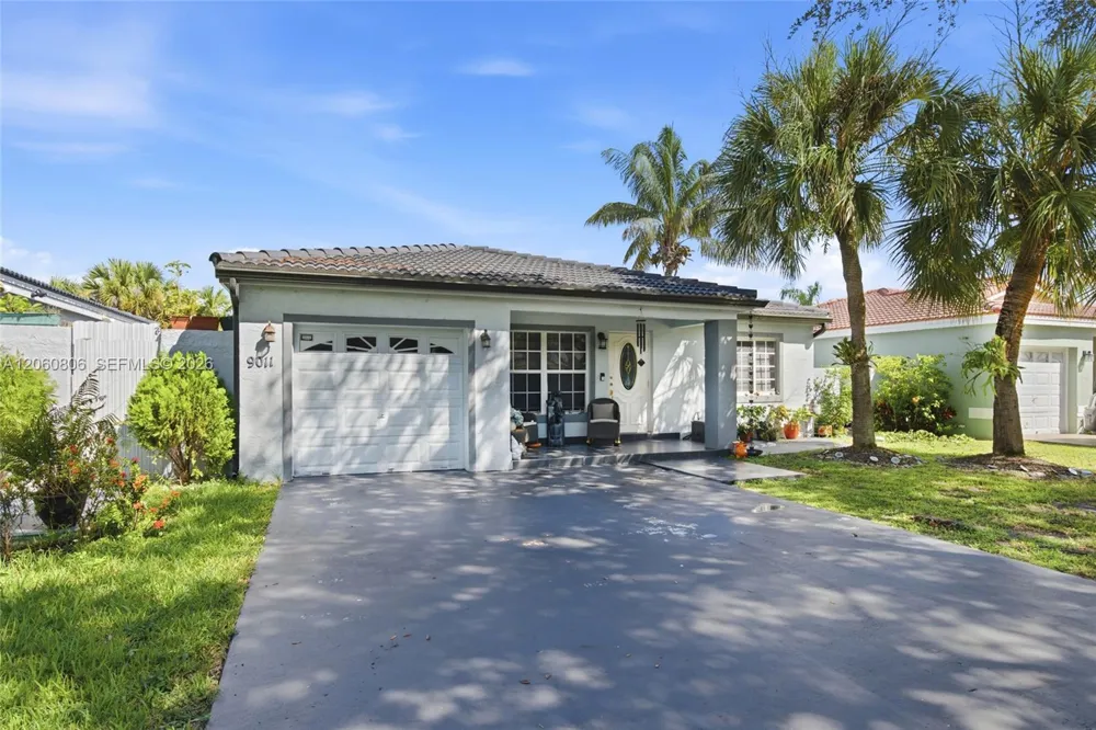 9011 NW 193rd Ter Hialeah, FL 33018