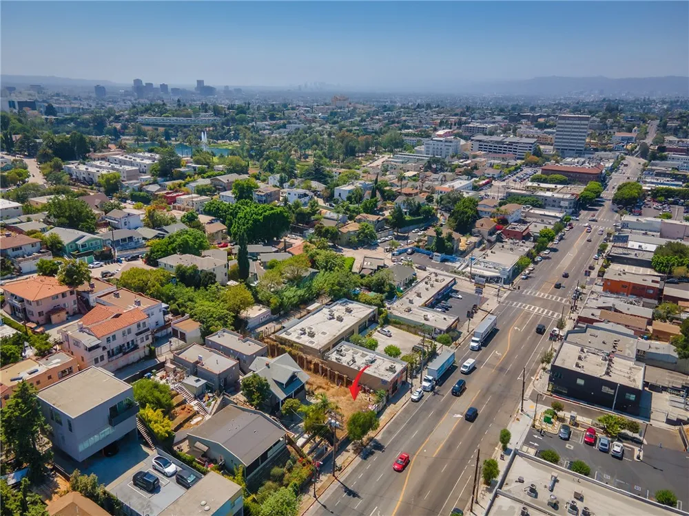 1492 W Sunset Boulevard Los Angeles, CA 90026