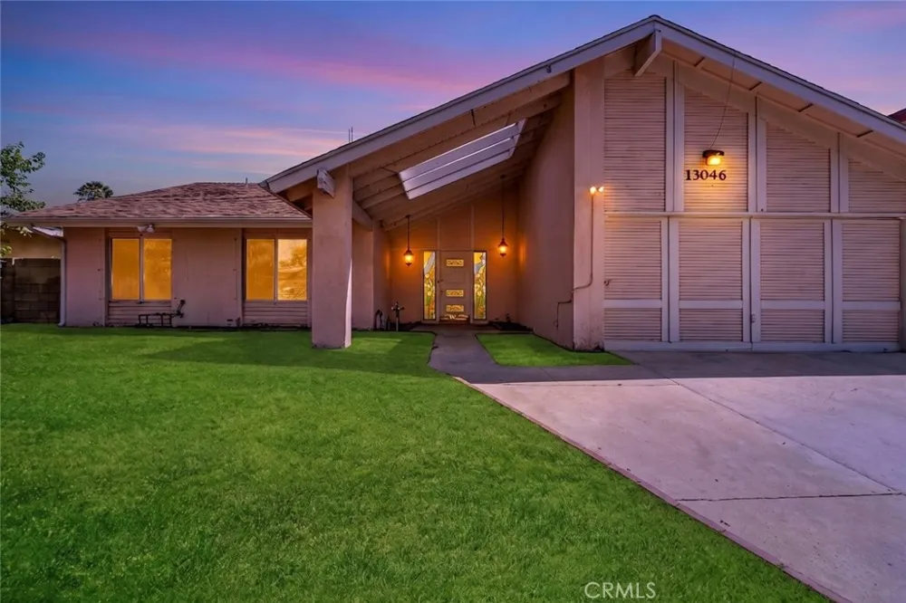 13046 Ebell Street North Hollywood, CA 91605