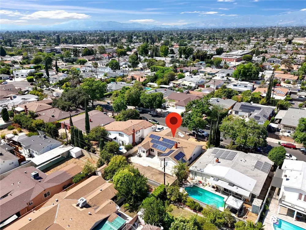 13046 Ebell Street North Hollywood, CA 91605