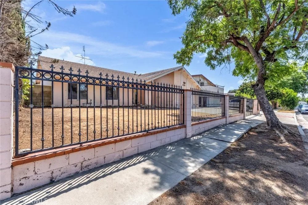13046 Ebell Street North Hollywood, CA 91605