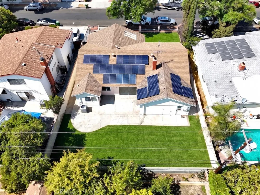 13046 Ebell Street North Hollywood, CA 91605