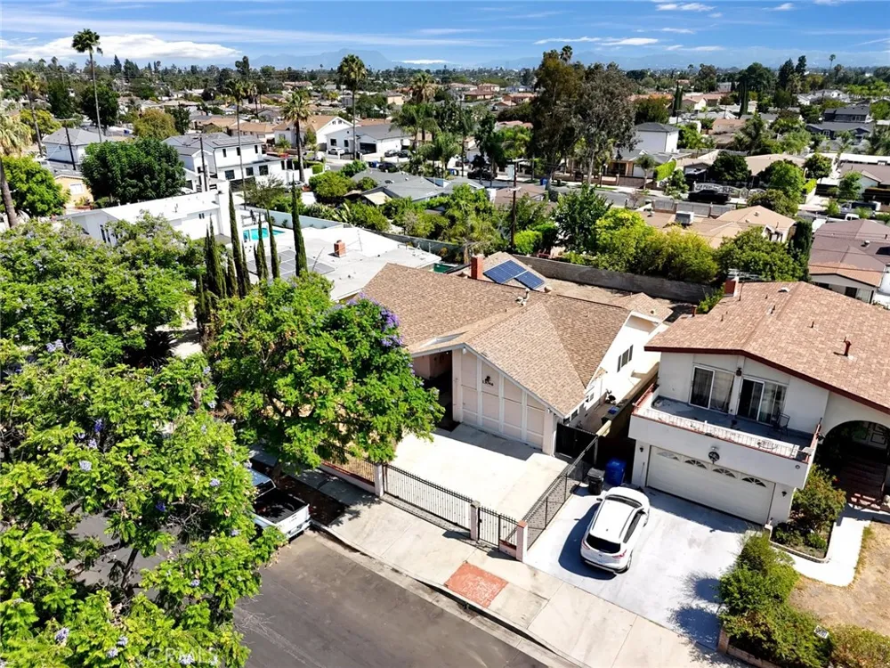 13046 Ebell Street North Hollywood, CA 91605