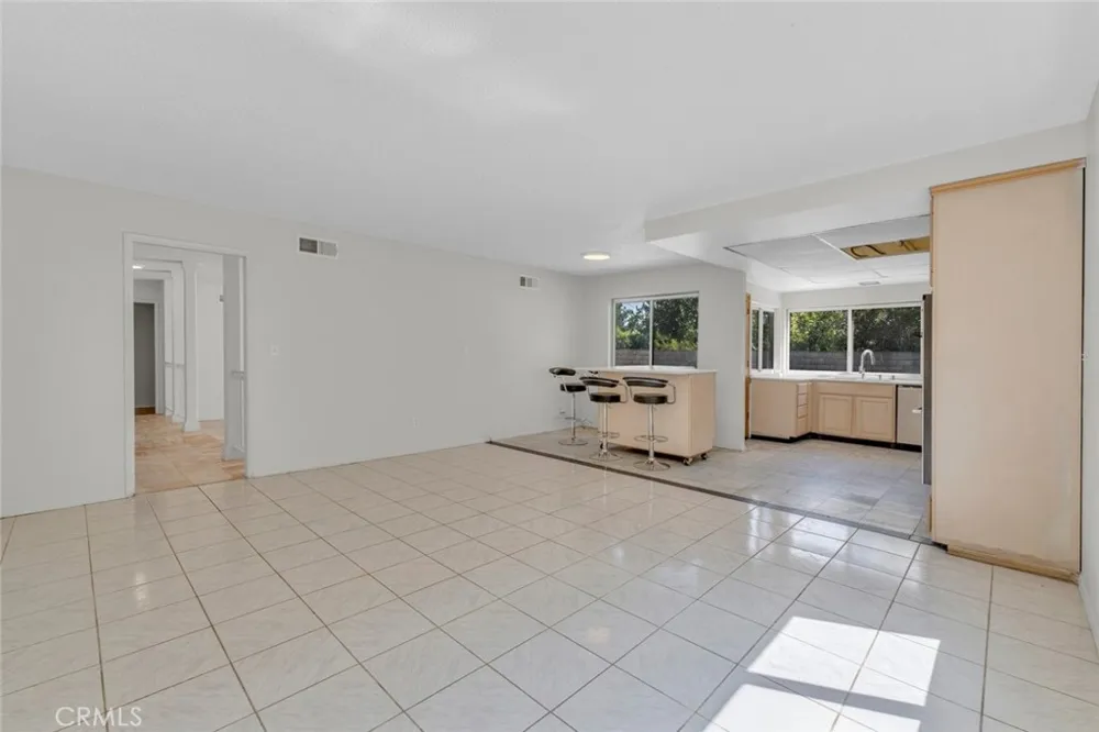 13046 Ebell Street North Hollywood, CA 91605