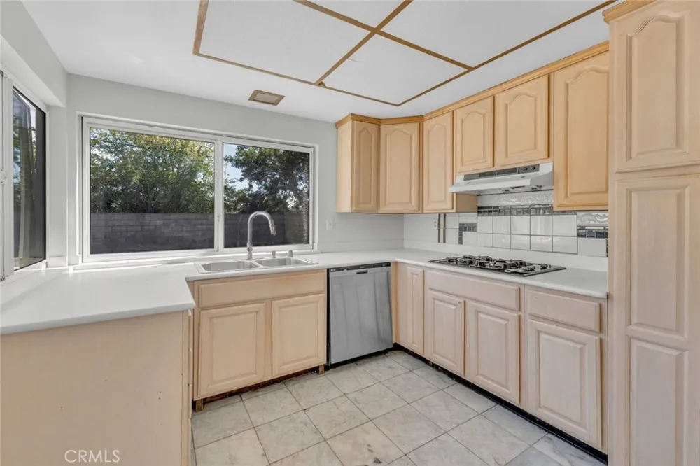 13046 Ebell Street North Hollywood, CA 91605