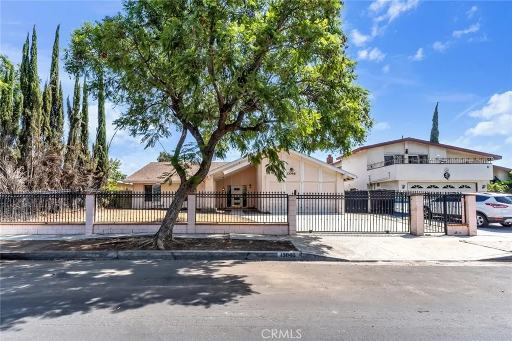 13046 Ebell Street North Hollywood, CA 91605