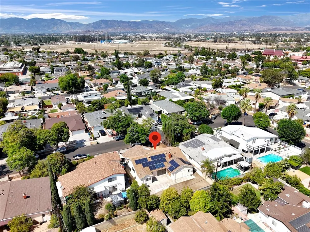 13046 Ebell Street North Hollywood, CA 91605