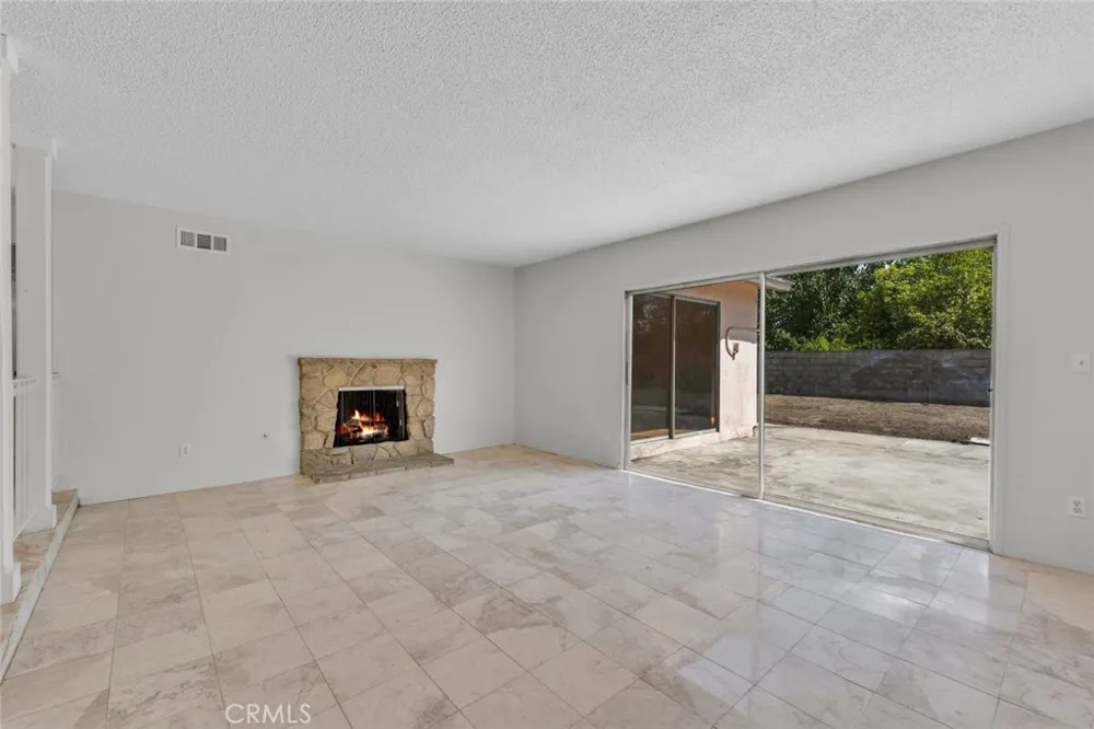 13046 Ebell Street North Hollywood, CA 91605