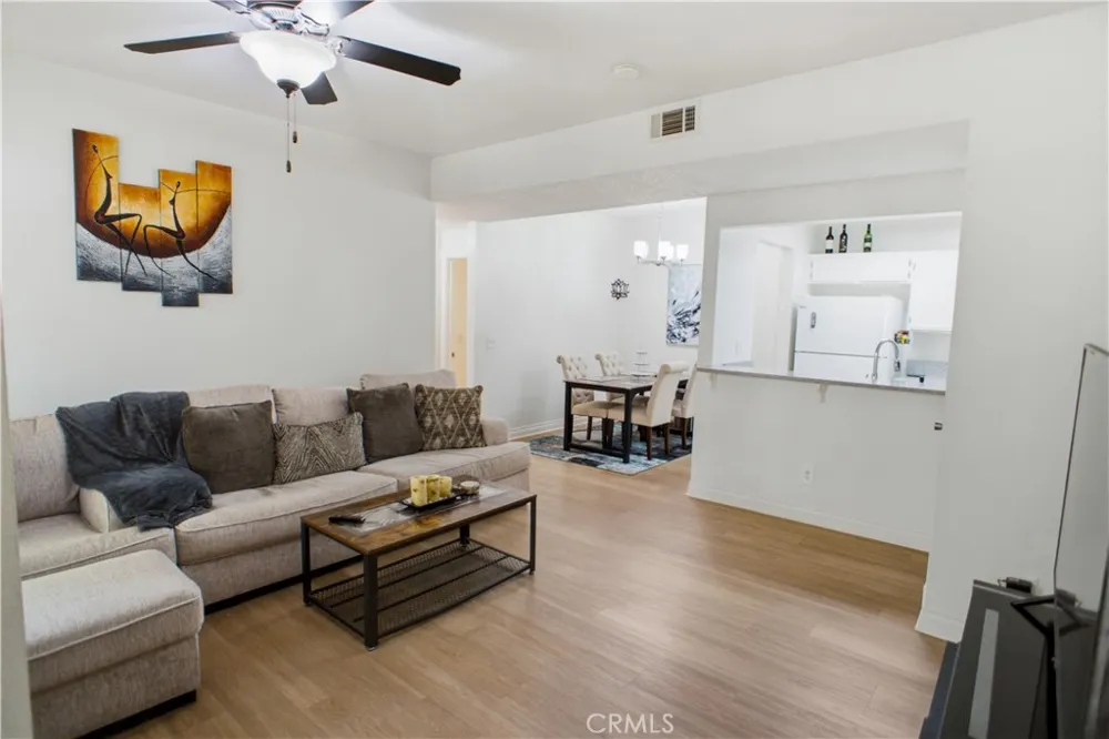 24115 Del Monte Drive #71 Valencia, CA 91355