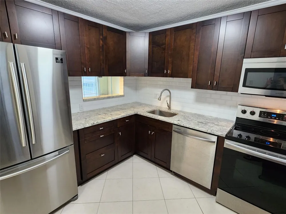 4700 WASHINGTON STREET #308 Hollywood, FL 33021