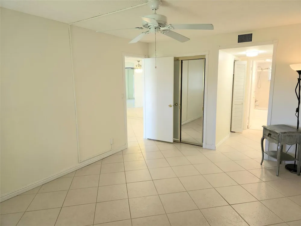 4700 WASHINGTON STREET #308 Hollywood, FL 33021