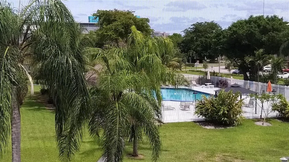 4700 WASHINGTON STREET #308 Hollywood, FL 33021