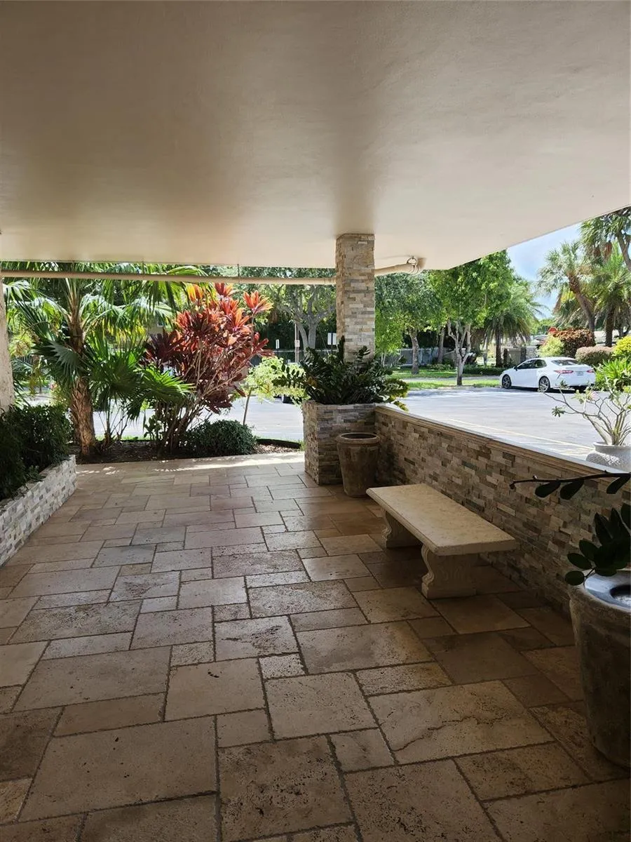 4700 WASHINGTON STREET #308 Hollywood, FL 33021