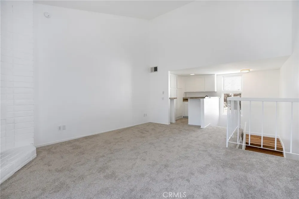 17255 Palisades Circle Pacific Palisades, CA 90272