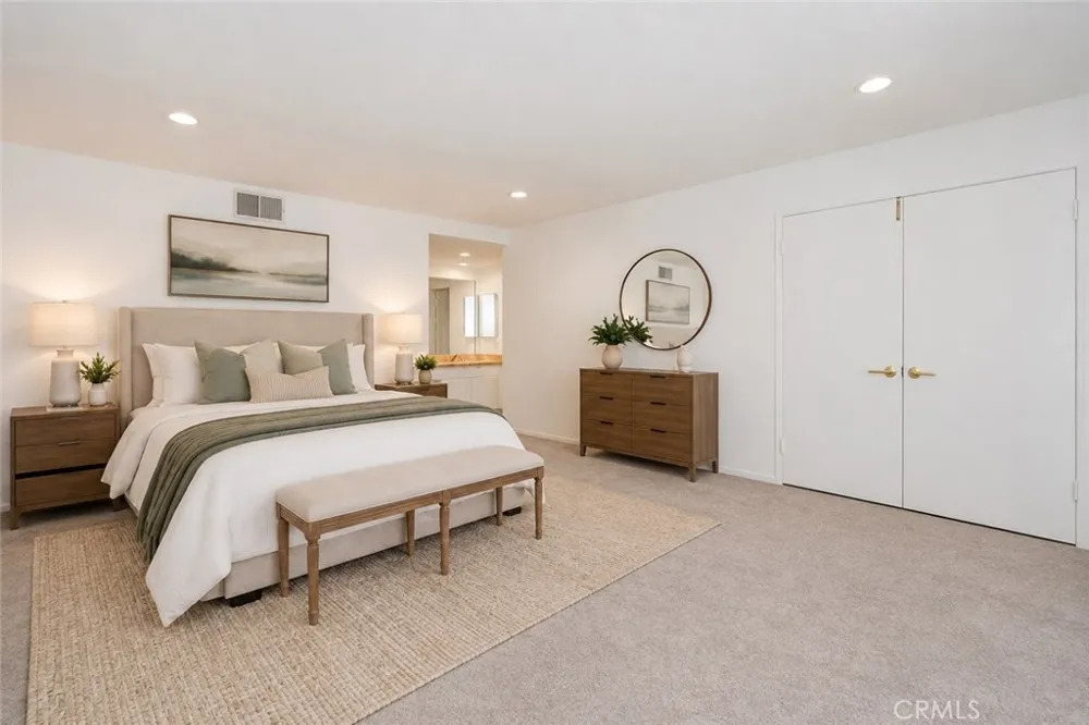 17255 Palisades Circle Pacific Palisades, CA 90272