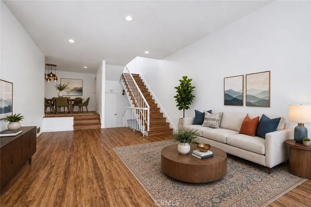 17255 Palisades Circle Pacific Palisades, CA 90272