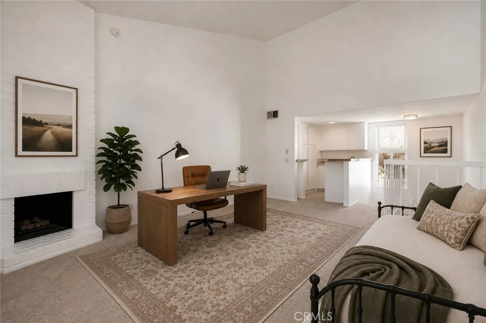 17255 Palisades Circle Pacific Palisades, CA 90272