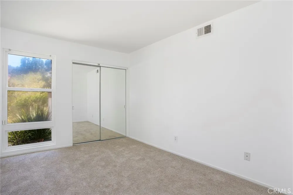 17255 Palisades Circle Pacific Palisades, CA 90272