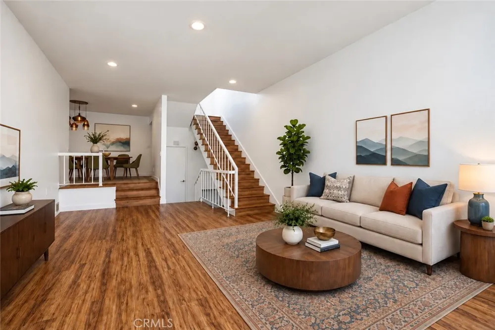 17255 Palisades Circle Pacific Palisades, CA 90272