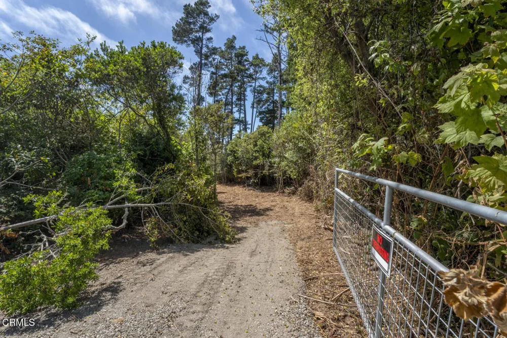17898 Georges Lane Fort Bragg, CA 95437
