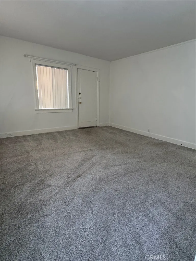 1924 Pinehurst Road Los Angeles, CA 90068