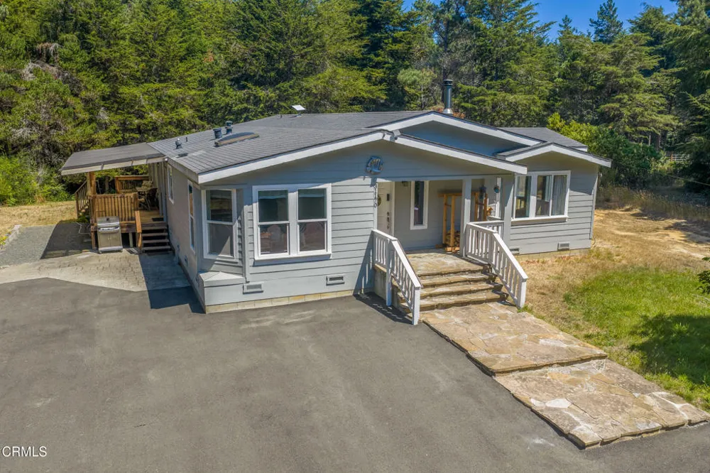 31170 Thomas Lane Fort Bragg, CA 95437