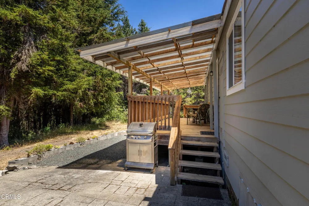 31170 Thomas Lane Fort Bragg, CA 95437