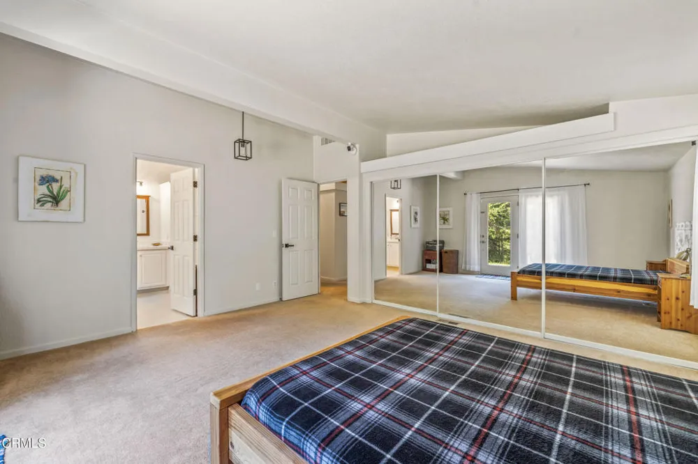 31170 Thomas Lane Fort Bragg, CA 95437