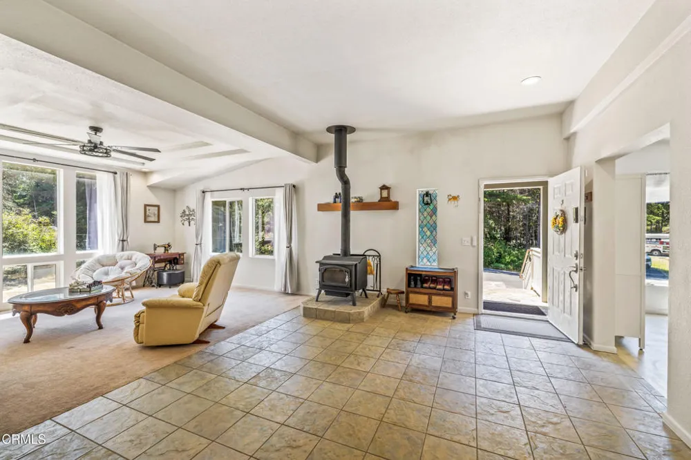 31170 Thomas Lane Fort Bragg, CA 95437