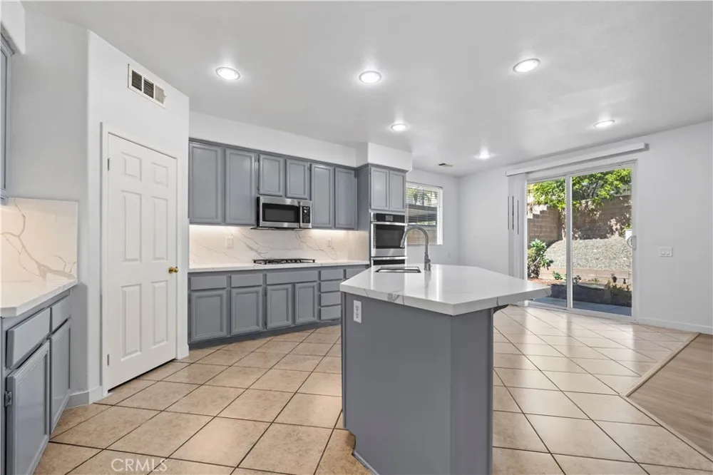 12222 Dry Creek Rancho Cucamonga, CA 91739