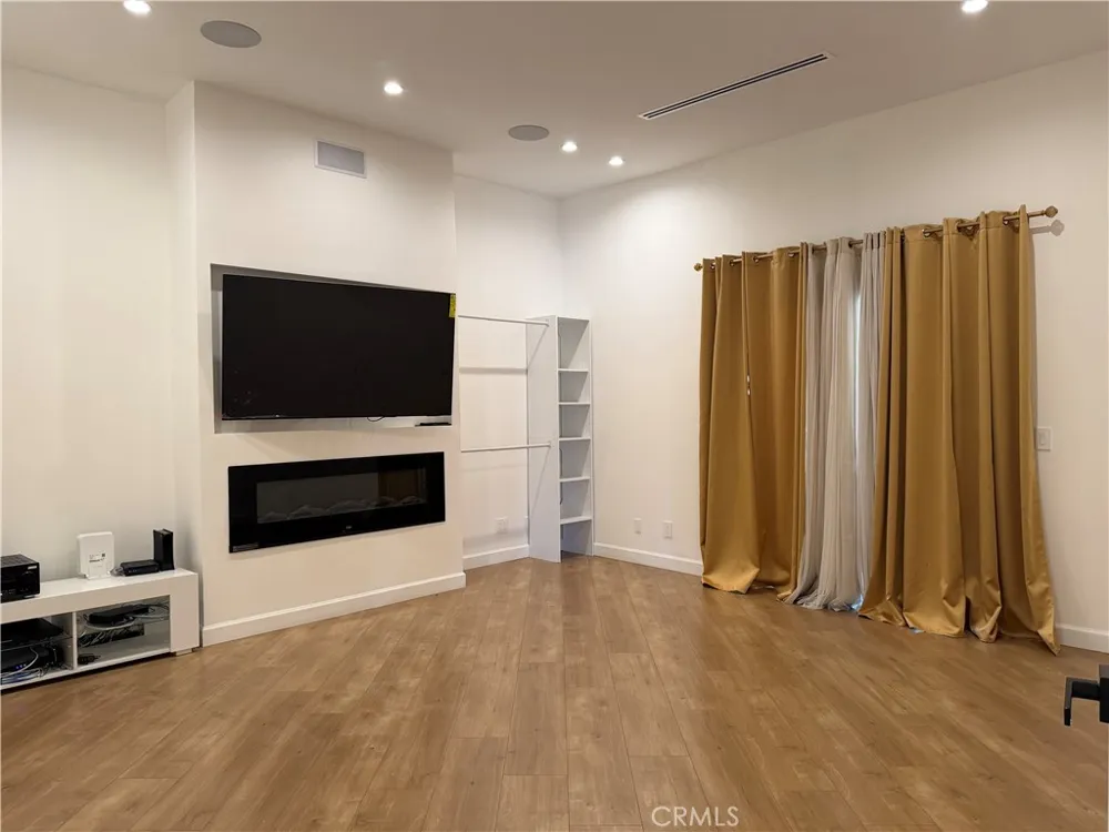 41527 Myrtle Palmdale, CA 93551