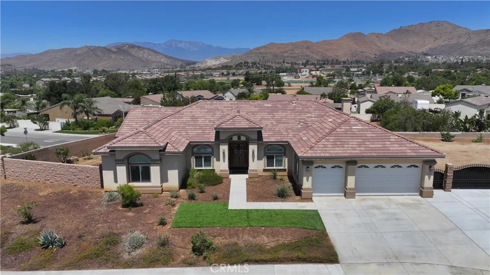 7790 Monse Circle Jurupa Valley, CA 92509