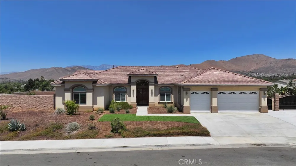 7790 Monse Circle Jurupa Valley, CA 92509