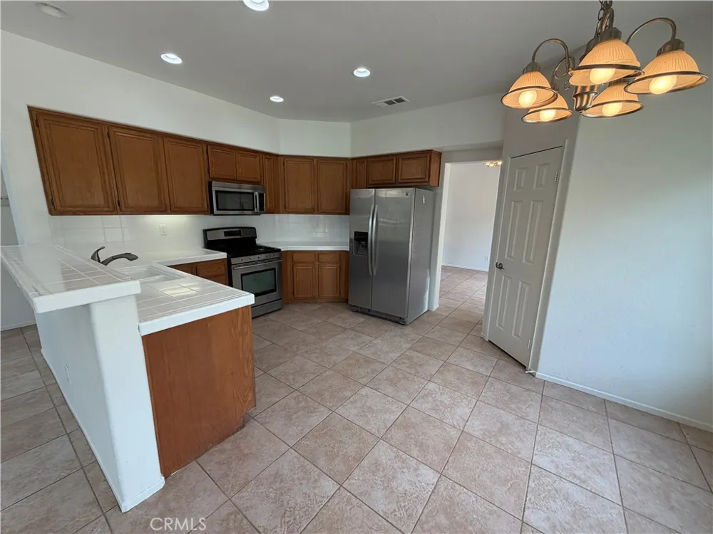 5180 Ravenstone Drive Hemet, CA 92545
